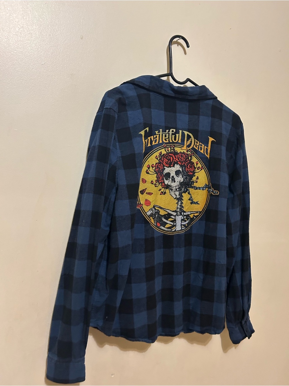 Grateful Dead Blue & Black Plaid flannel shirt with Skull Back Graphic Sz L - Picture 2 of 6